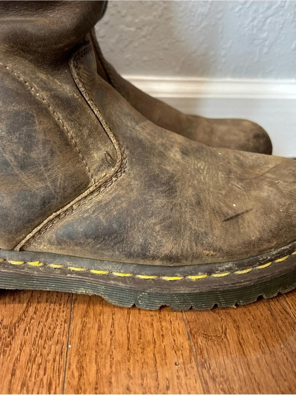 Dr. Martens Industrial Soft Toe Work Boots Leather Men’s Size 8 Brown